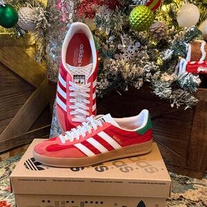 Adidas Gazelle Red and White Sneakers Sz 9